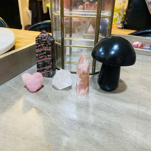 SOLD Red Snowflake Obsidian Small Rectangular Tower - Picture 7 of 7